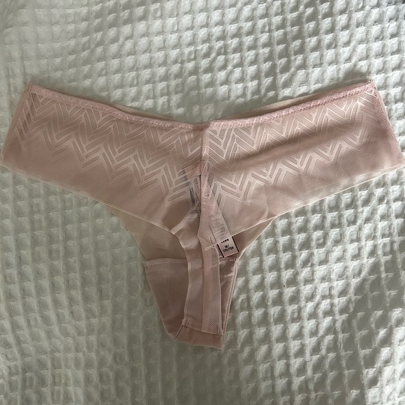 Brand New with Tag - Victoria’s Secret panties (5) - Picture 7 of 11